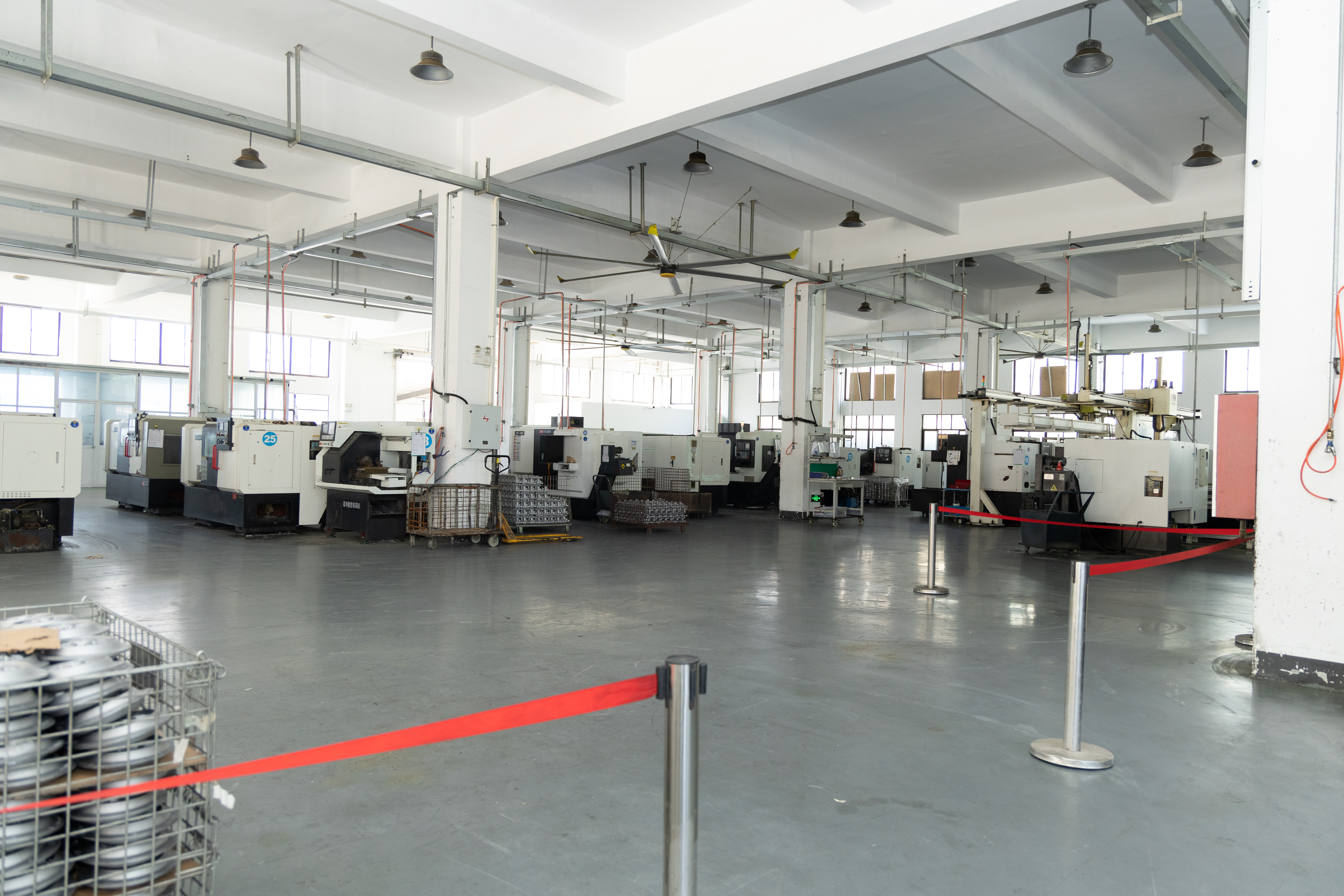 數(shù)控車間.jpg